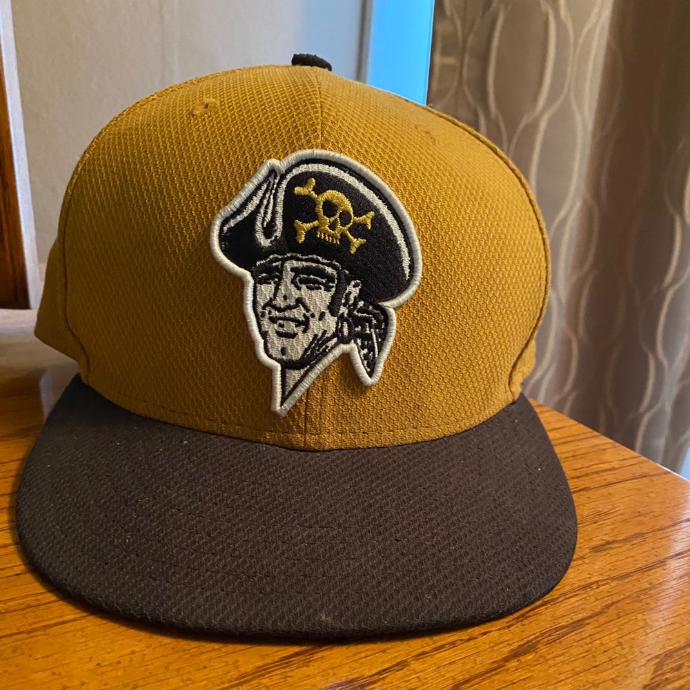 MLB Pirates hat